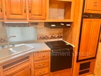 401 Gilliam Cir photo'