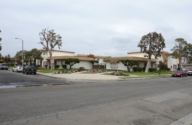 Westerly Shores in Oxnard, CA - Foto de edificio - Building Photo