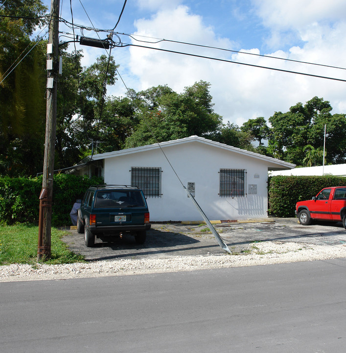 712-716 Tequesta St in Fort Lauderdale, FL - Building Photo