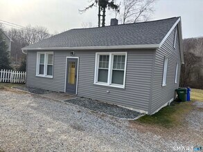 214 Warsaw St in Deep River, CT - Building Photo - Building Photo