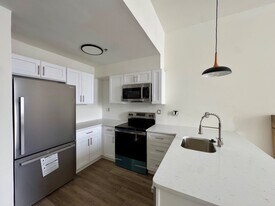 5600-6 Germantown Ave in Philadelphia, PA - Building Photo