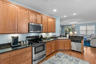 1405 Longwood Dr in Norfolk, VA - Building Photo - Building Photo