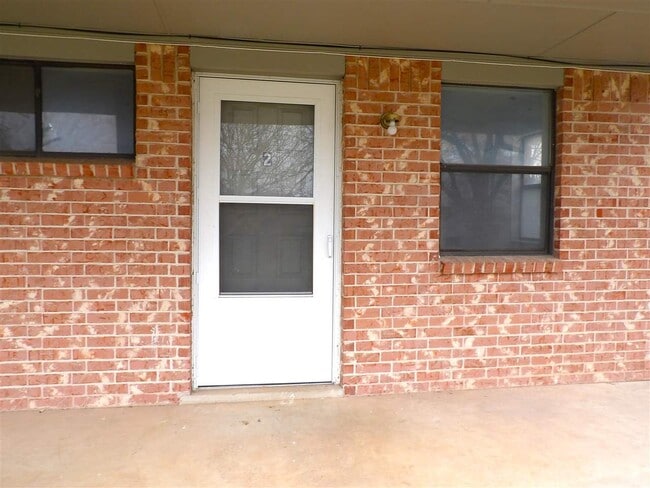 property at 603 SW Garfield Ave