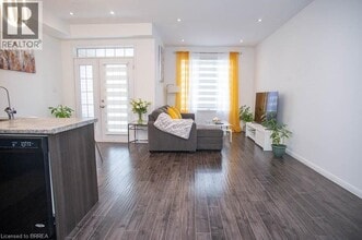 21 Diana Ave in Brantford, ON - Building Photo - Building Photo