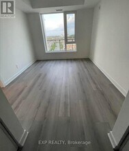 1440 Clarriage Ct in Milton, ON - Building Photo - Building Photo