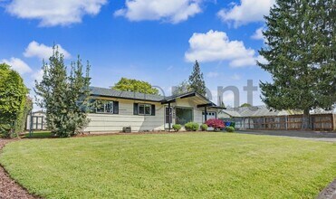 7006 Tennessee Ln in Vancouver, WA - Building Photo - Building Photo