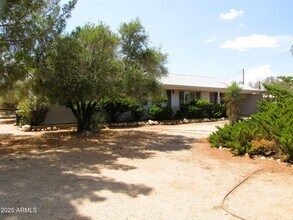 1516 Hummingbird Ln in Sierra Vista, AZ - Building Photo - Building Photo