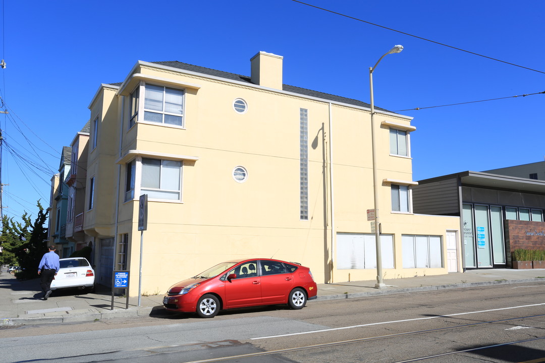 2350 Judah St in San Francisco, CA - Building Photo