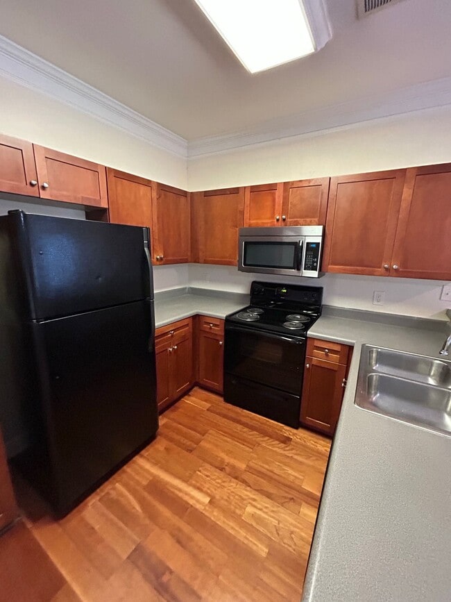 2010 Lakeside Dr in Athens, GA - Building Photo - Building Photo