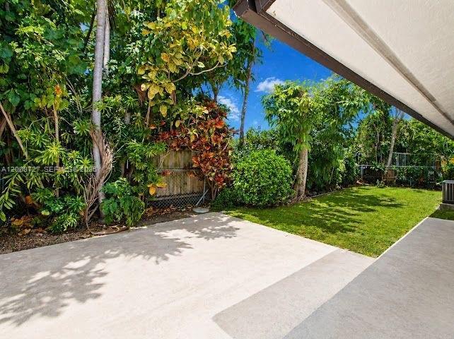 property at 2831 SW 21st St