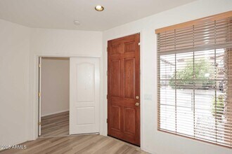 2710 E Chester Dr in Chandler, AZ - Building Photo - Building Photo