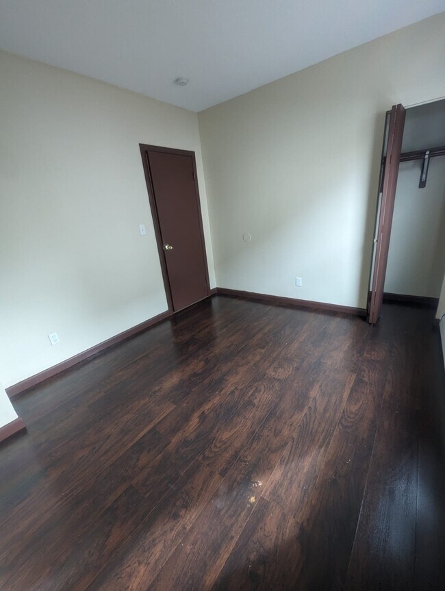 244 W Ivy St in New Haven, CT - Foto de edificio - Building Photo