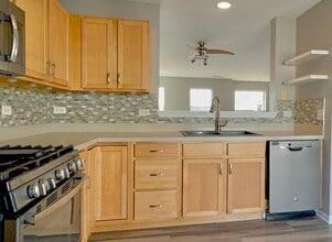 24461 John Adams Dr in Plainfield, IL - Building Photo - Building Photo