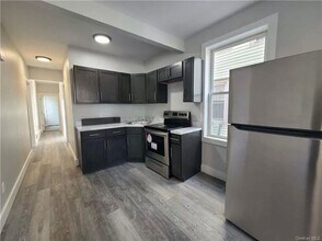 29 Hooker Ave in Poughkeepsie, NY - Building Photo - Building Photo