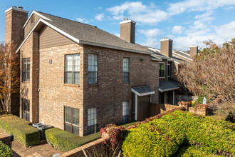 Cobblestone Square in Dallas, TX - Building Photo - Building Photo