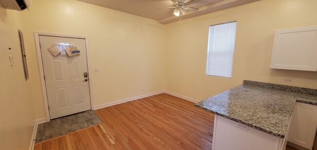 6619 S Drexel Ave, Unit 1 in Chicago, IL - Building Photo - Building Photo