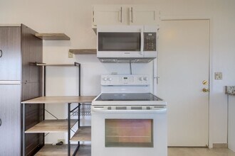 18202 N 19th St in Phoenix, AZ - Building Photo - Building Photo