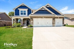 3370 S Cordell Rd in New Palestine, IN - Building Photo