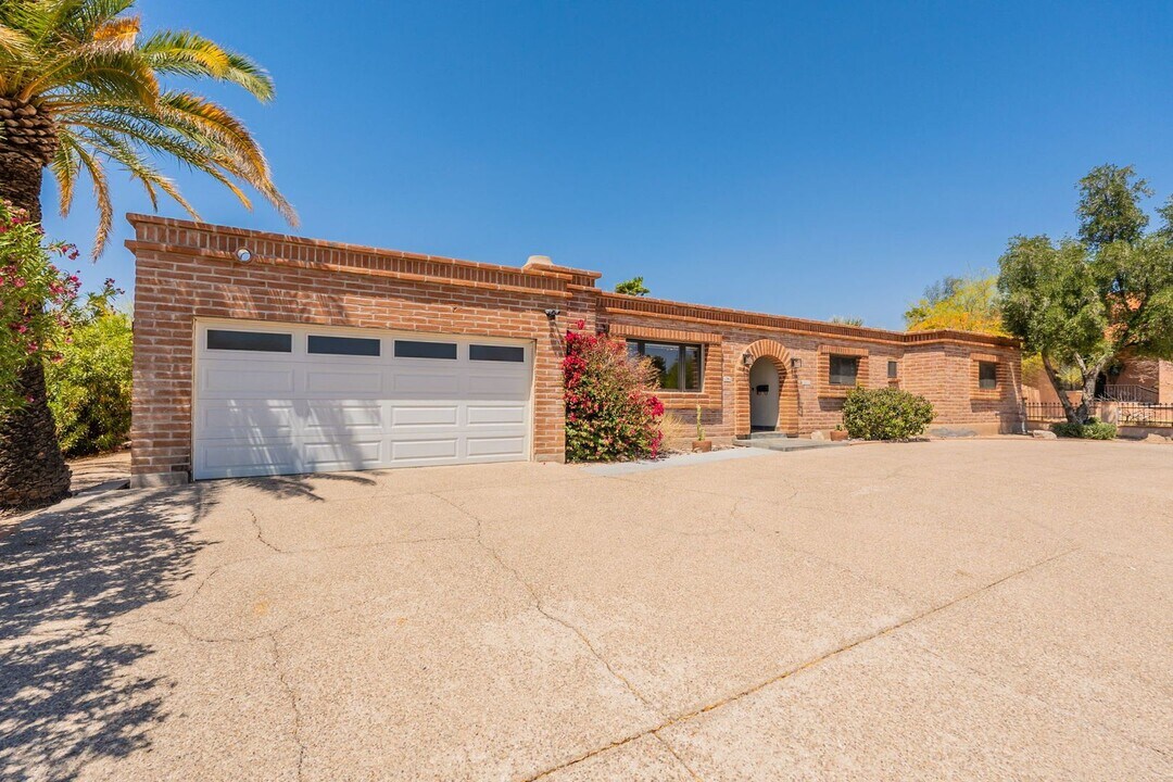 3615 E Calle Alarcon in Tucson, AZ - Building Photo