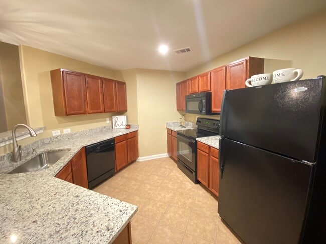 513 Paddle Dr in Crowley, TX - Building Photo - Building Photo