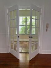 754 Meridian Ave in Miami Beach, FL - Building Photo - Building Photo