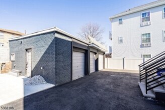 31 Heckel St in Belleville, NJ - Building Photo - Building Photo