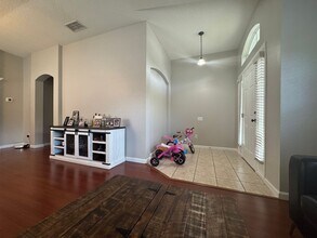 1925 Mitchellbrook Ln in Casselberry, FL - Building Photo - Building Photo