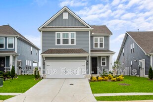 704 Conifer Dr in Spring Hill, TN - Building Photo