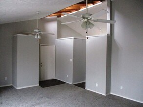 1503 Northbrook Dr in Normal, IL - Building Photo - Building Photo