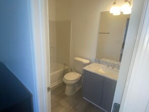2195 Timberwood Cir N, Unit A in Tallahassee, FL - Building Photo - Building Photo