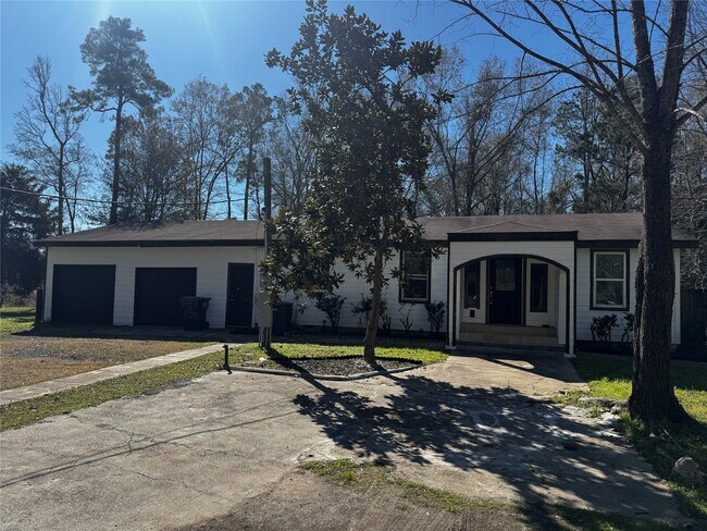 4302 Trent Rd in Huffman, TX - Building Photo - Building Photo