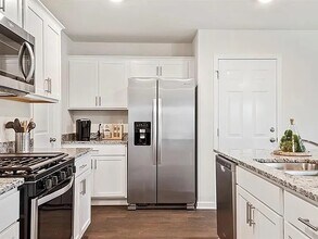 1915 Puffin Dr in Haw River, NC - Building Photo - Building Photo