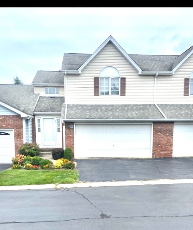 32 N Hill Dr in Buffalo, NY - Building Photo - Building Photo