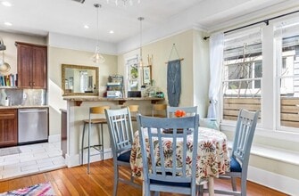 408 W Ortega St in Santa Barbara, CA - Building Photo - Building Photo