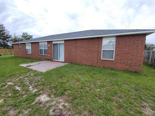 547 Capstan Ct in Pensacola, FL - Building Photo - Building Photo