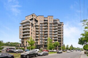 Tour de la Rive Boisée in Montréal, QC - Building Photo