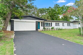 505 Lake Shore Dr in Maitland, FL - Foto de edificio - Building Photo