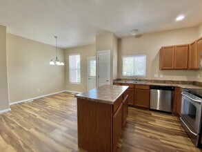 7884 Sandy Springs Point in Fountain, CO - Foto de edificio - Building Photo