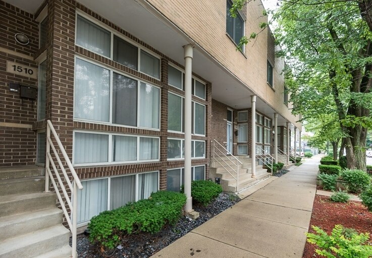 1500 W Altgeld St in Chicago, IL - Foto de edificio