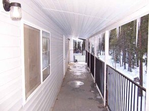 300 B St in Lincoln, MT - Foto de edificio - Other