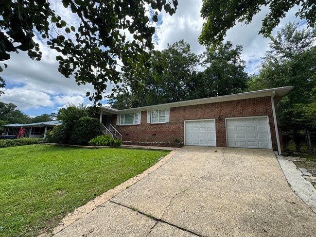 1315 Monte Vista Dr in Gadsden, AL - Building Photo - Building Photo
