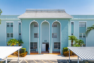 Belleair Forest Condominium in Belleair, FL - Building Photo - Building Photo