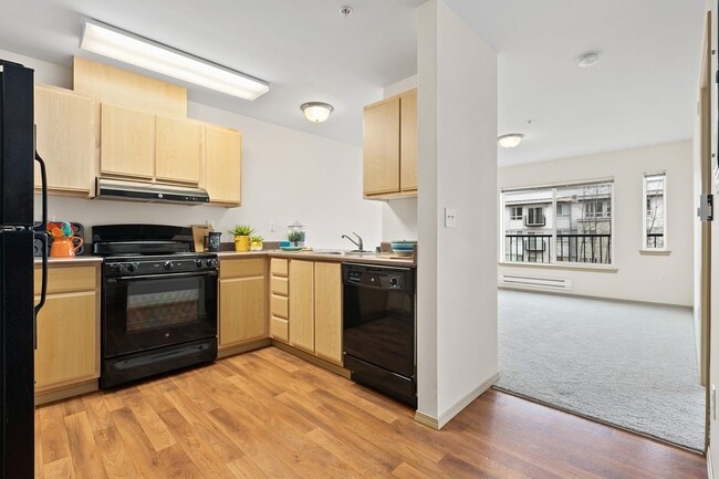 Interurban Senior Living Apartments in Seattle, WA - Building Photo - Building Photo