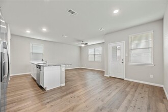 22211 Grand Majestic Dr in Houston, TX - Building Photo - Building Photo