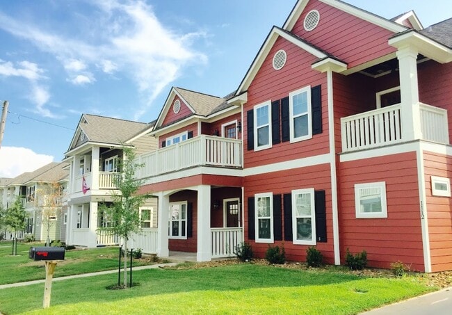 1112 Oney Hervey Dr in College Station, TX - Building Photo - Building Photo