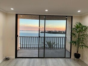 1140 E Ocean Blvd in Long Beach, CA - Building Photo - Building Photo