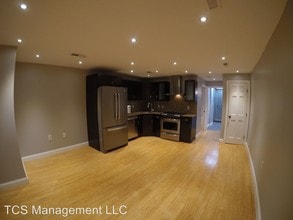 319 S Juniper St in Philadelphia, PA - Building Photo - Building Photo
