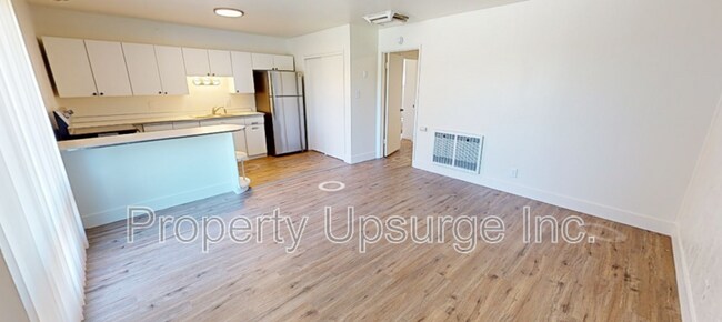 2405 Old Eureka Way in Redding, CA - Building Photo - Building Photo