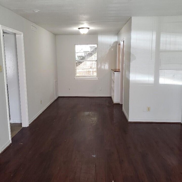 400 Oak Dr-Unit -2A in Terrell, TX - Building Photo
