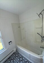 227 Railroad St in Thomaston, CT - Building Photo - Building Photo